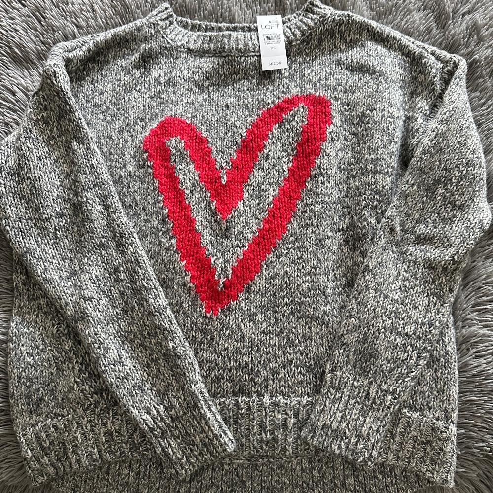 Loft heart sweater XS NWT